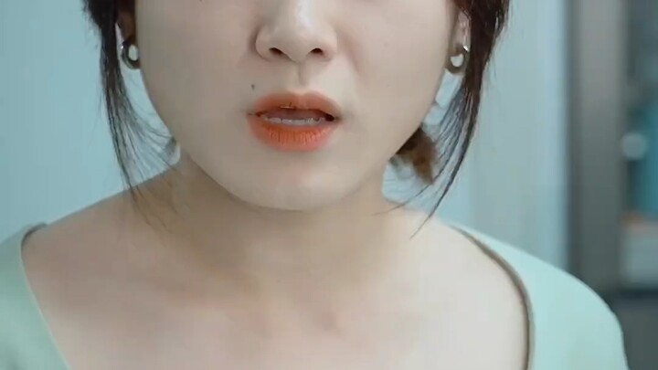 Thái độ của mẹ chồng luôn thích gồng mình chịu đựng khổ cực, lại còn giả vờ đáng thương trước mặt co