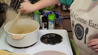 What do middle- and low-income American families eat for dinner?