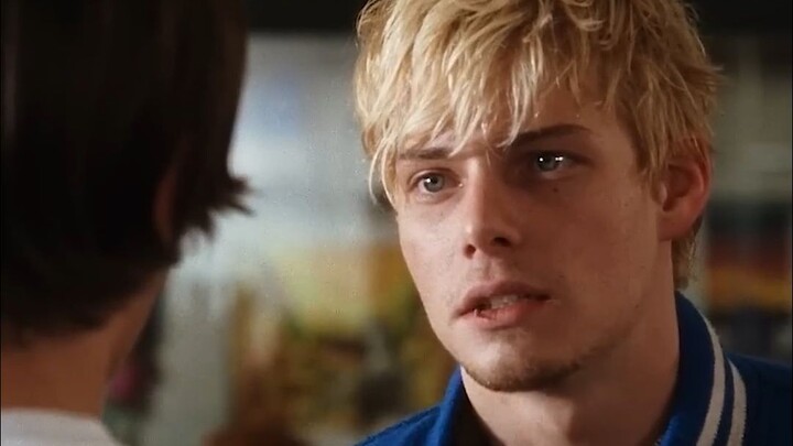 “The Three Main Reasons Why Someone Becomes a School Bully”