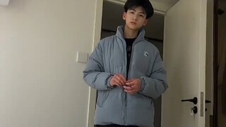16岁儿子不想上学去学美发，妈妈：手都冻裂了也不愿意回去