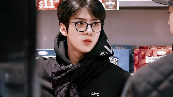 【EXO】Sehun: I’ve got big-brotherly pampering! Hehe / Everyday playful antics of Manne and his awesom