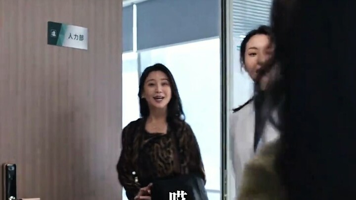 A new employee stole the spotlight from the boss on their first day—no one even knows how they manag