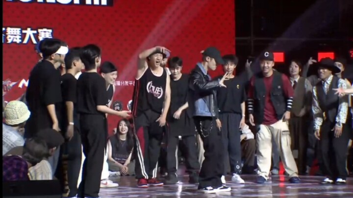 【Zhang Yixing】Krup si kakak ini benar-benar semakin hebat saja...