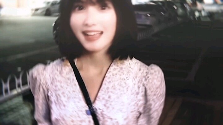 “Tôi nghèo khó khốn cùng, còn em tuổi trẻ phong quang; hiện thực đè nặng lên đôi vai chàng trai.”