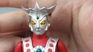 Jangan bersembunyi dari Ace, ambil tendangan Leo! Bandai SHF Ultraman Leo out of the box - Liu Gemo 