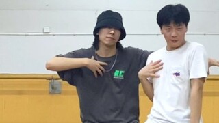 [Ordinary boys teach themselves to dance]｜HyunA & DAWN-PINGPONG campus quick flip