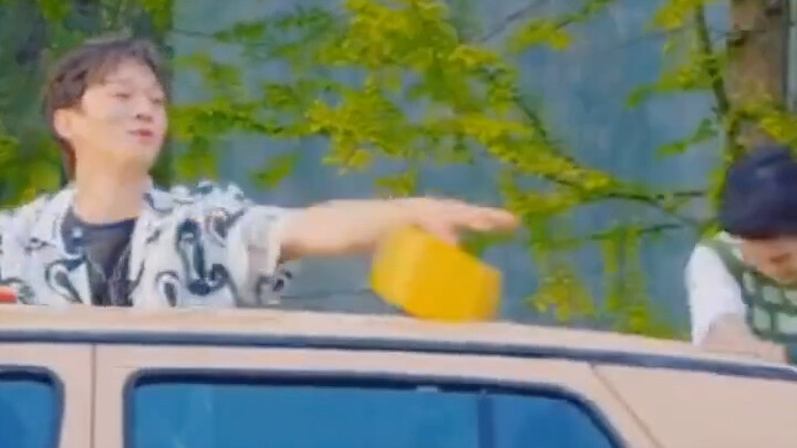 【EXO】Baekhyun một mình chuốc họa cho cả nhóm