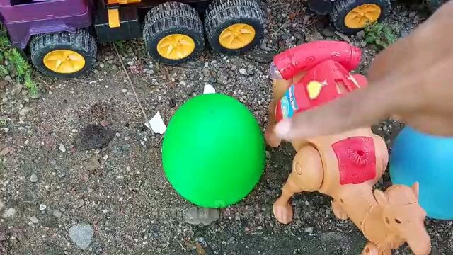 Kompilasi Truk Tronton Angkut Anak dan Induk Hewan Bebek Sapi Ayam Gajah Domba Buaya Dinosaur gorila