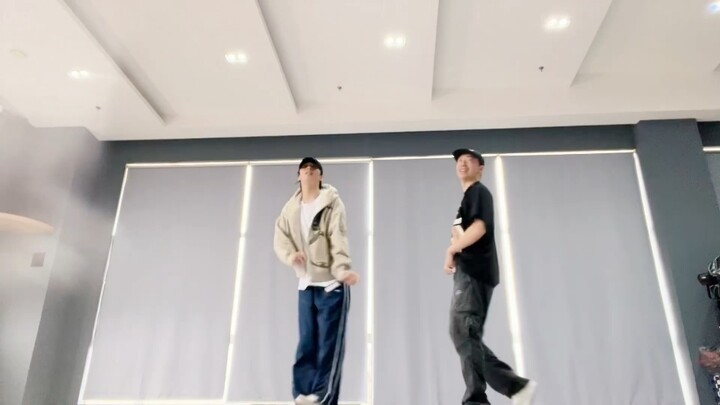 Liu Yaowen | How amazing is his freestyle dancing? Another sneak peek at his dance practice—come and