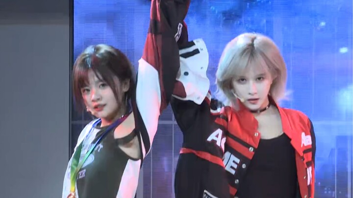 【Đoạn Nghệ Huyên, Hoàng Di Từ】Chị W đẹp trai quá! Đúng là sự kế thừa mà! "Vòng Chung Kết" 15/04/2023