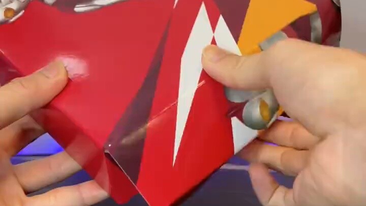 Đánh giá phiên bản KO của Ultraman Eddie nội địa