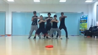 【MIC】这tm才叫男团齐舞！！！