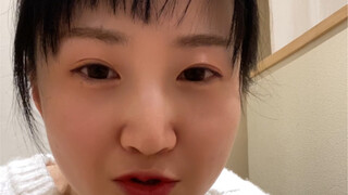How awkward is it to go out alone in Japan?