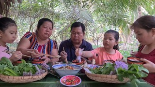 Chuẩn Bị Cho Bữa Cơm Chia Tay Khi Tạm Dừng YouTube | TKQ & Family T910