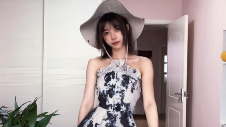 Next, it's my turn to introduce myself...