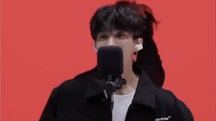 Chưa từng nghe idol nam nào hát nốt cao với áp lực âm thanh lớn đến thế | Hai tiếng hát khiến cả thế