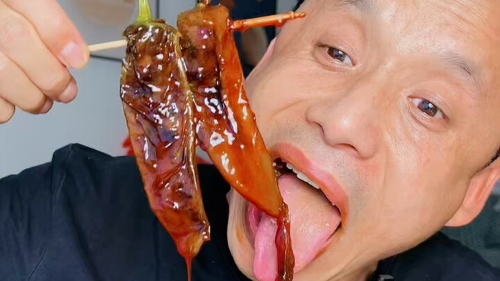 การท้าทายความเผ็ดของซอสบะหมี่ไก่งวงซามยังเกาหลี หวานเกินไป ไม่เผ็ดเลย
