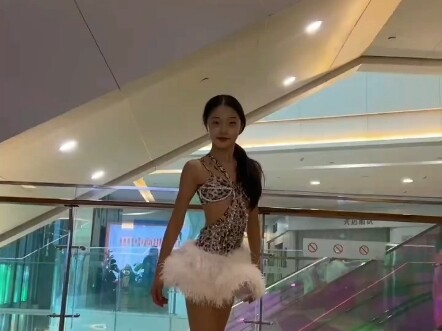 Latihan Tari Anak-Anak