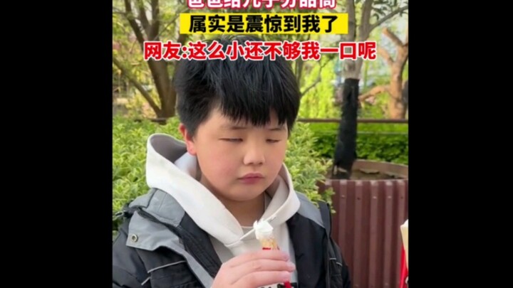 Post-90s parents with their little one: The adorable kid throws a tantrum and refuses to eat—so Mom 