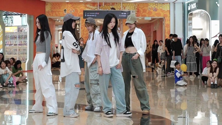 【New Jeans - How Sweet】เวอร์ชั่นเต็มแรกของเวทีเพลง (บุชิ)｜เวอร์ชั่นห้าคนของการแสดงแบบพลิกกลับอย่างรว
