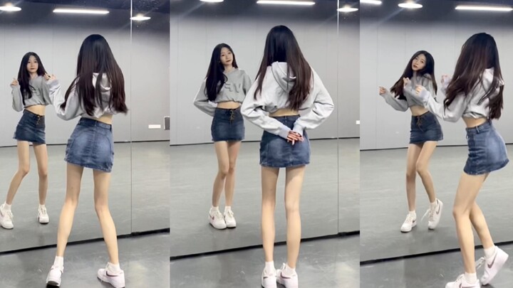 wake up | Who can resist a tight skirt?