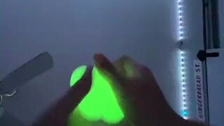 粘靶球
