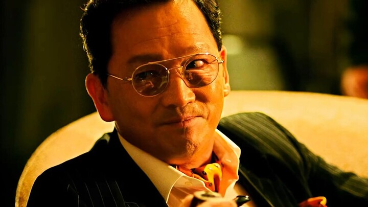 Saya hanya mengambil lima belas persen darimu, jauh lebih murah dibandingkan dengannya!