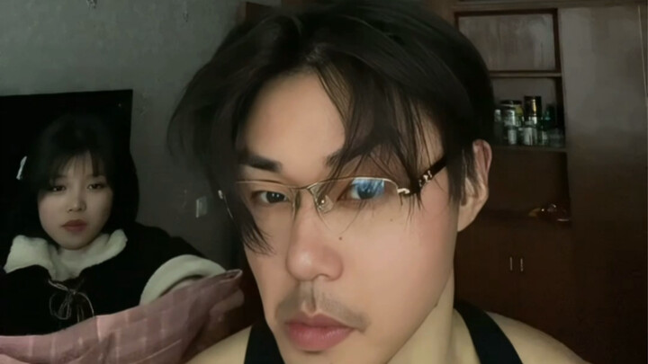 "JK warna merah muda masih ada, namun sosok yang suka goyang pinggul dulu sudah tak terlihat lagi"