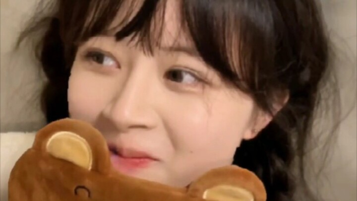 قالت صديقتي إن زوجها أصيب بنوبة إدمان.. هل ما أفعله صائب؟