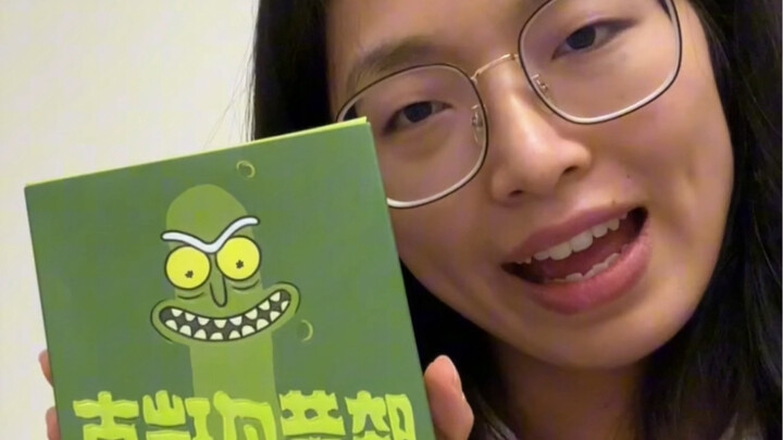 Tepat pukul 00.00 mau makan camilan, coba deh, Kakek :-)