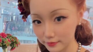 สัญญานะว่าคุณจะต้องลองใส่ส้นสูงออฟไลน์นะ เข้าใจไหม?