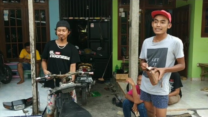Orang Kaya Baru....!! Bos fakri salah beli motor
