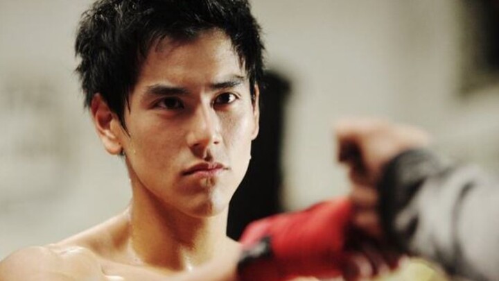 [Eddie Peng] How handsome a self-disciplined man can be, you will know when you come in