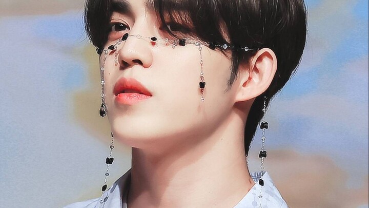 凭什么群舞part成了他单人killing part？脸和表情管理优秀到导播愿意直接怼给他镜头罢了【崔胜澈】