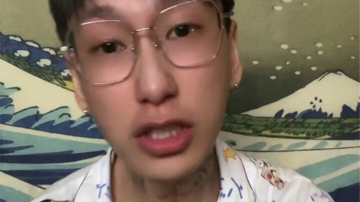 Aku sekarang benci lihat kondom!!!