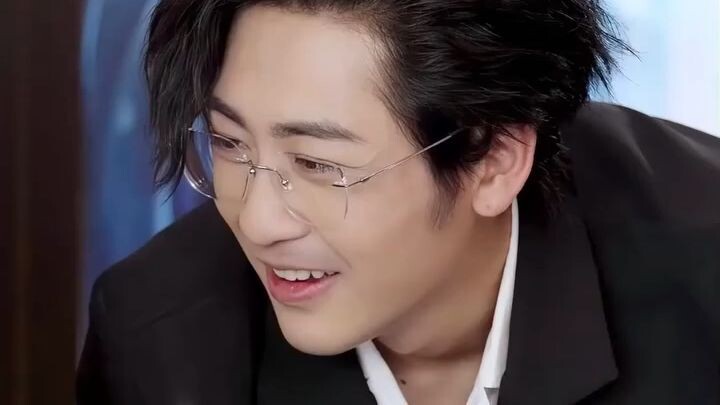 [เต็มเรื่อง Full] ชายหนุ่มทะลุมิติไปยุคโบราณ ท่องคาถาสลับสองมิติขนอาวุธสมัยใหม่มาปราบกบฏ