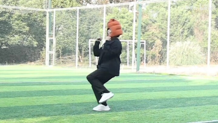 คลิกที่นี่เพื่อชม Dean Xiaochao เต้นรำหนึ่งนาที