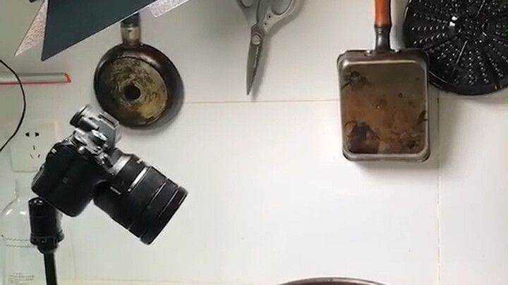 Khung giờ khuya, quán nhậu tại nhà đang quay