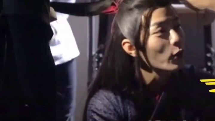 [เรื่องราวทั้งหมดของทีมงาน The Untamed ที่ดูปฏิกิริยาของเซียวจ้านต่อ Paradise] ความสุขของผู้ชายนั้นเ