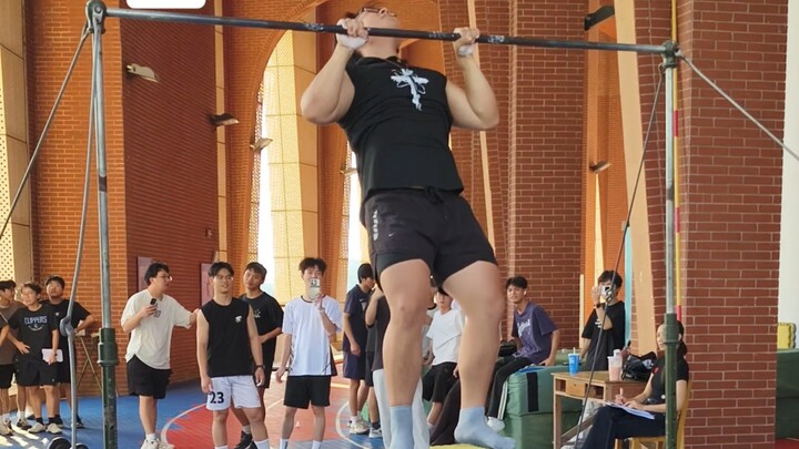 Gia Hào nặng 90kg, kiểm tra thể lực thực hiện được 40 lần hít xà kiểu bắn tỉa, trình độ như thế nào?