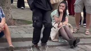 Black guy's street improvisation dance, rhythmic feeling