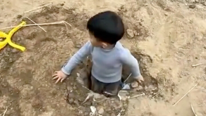 Kids are just meant to be played with… Everyone’s happy!