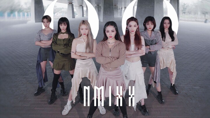 The imperial girl group "Under the Bridge" debuted and challenged the most "tough" girl group dance 