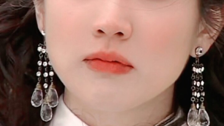 Thôi mà! Vai này chỉ cần đổi người đóng là y như rằng bị mắng là “trà xanh” luôn ấy!!