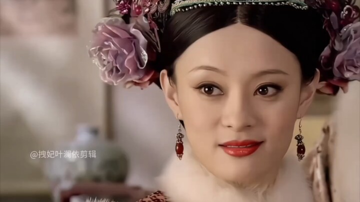 Huanhuan leveled up the entire team; this eunuch sure knows what he’s doing!