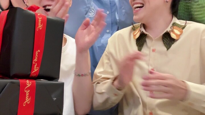 Đôi khi tôi cảm thấy mình khá là tỏ vẻ.