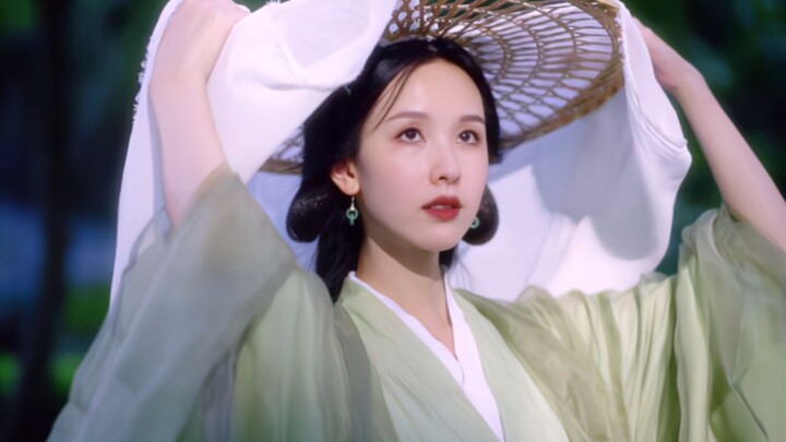 “我见青山多妩媚，料青山见我应如是。”