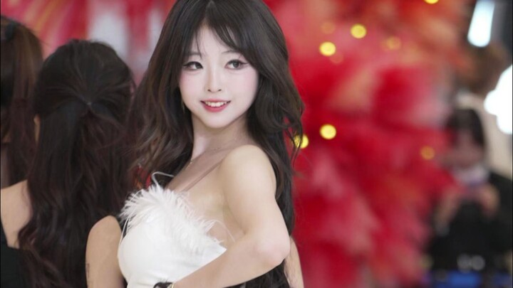 【】2025.12.06 Nhóm Roadshow 57 “Red” ‚BZ Roadshow‘ tại Thành Đô · Chiêu Thương Đại Ma Phương