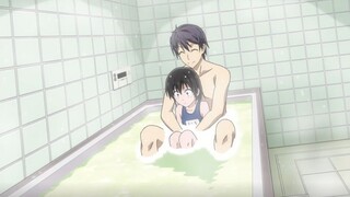 What is it like to take a bath with a little Lolita? The active little Lolita in the anime