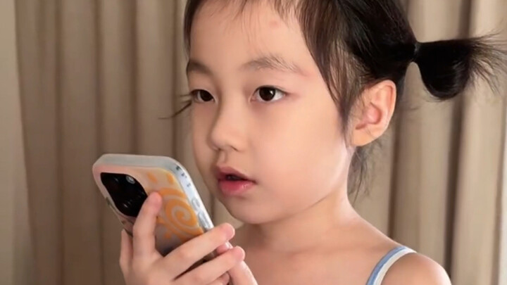 Ketika Orang Tua yang Nggak Berguna Punya Anak Perempuan Cemerlang